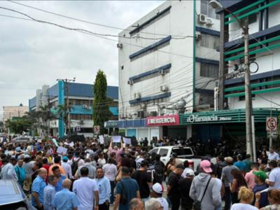 Aquiles Alvarez fue trasladado a una clínica de Guayaquil y será operado de la vesícula
