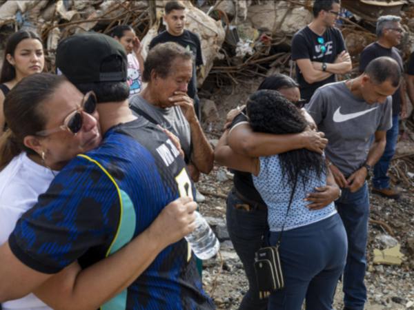 A un mes del terremoto en Venezuela, los rumores agravan el dolor