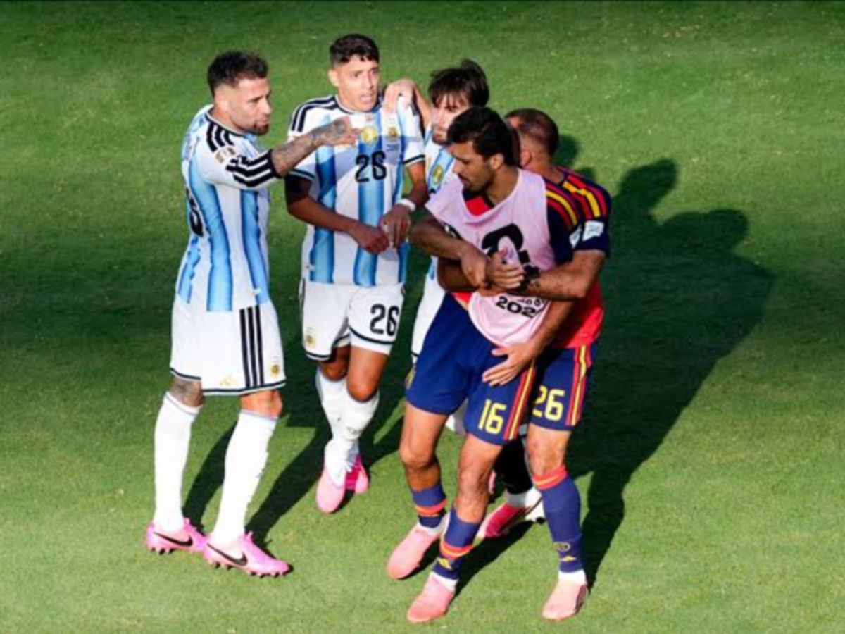 FIFA sanciona a jugadores argentinos y multa a la AFA tras la final del mundial 2026