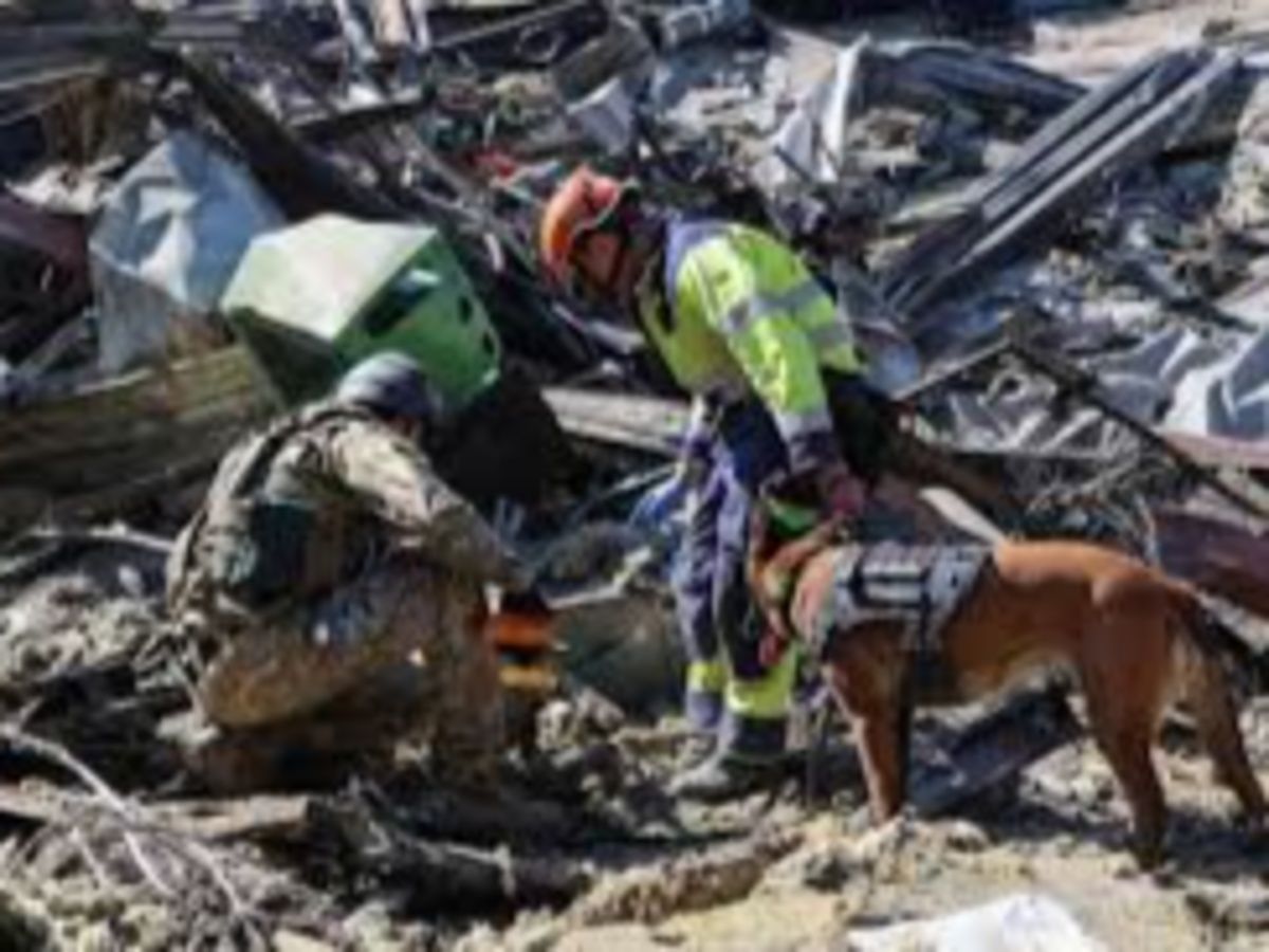 Ataque ruso en Krivói Rog deja 16 muertos y cuatro desaparecidos