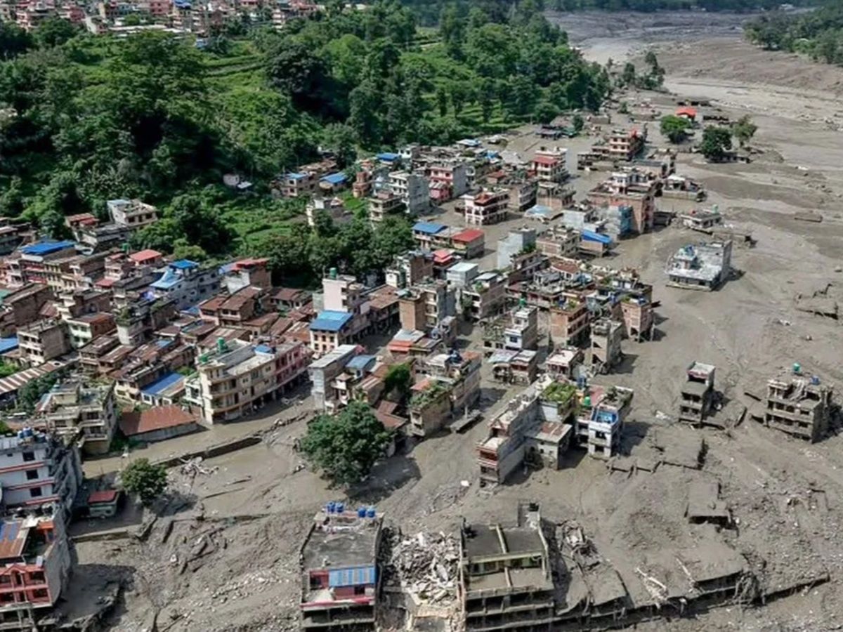 Inundación en Nepal deja 95 muertos y 403 desaparecidos