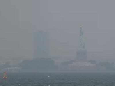 Alerta de salud por calidad del aire en Nueva York por humo