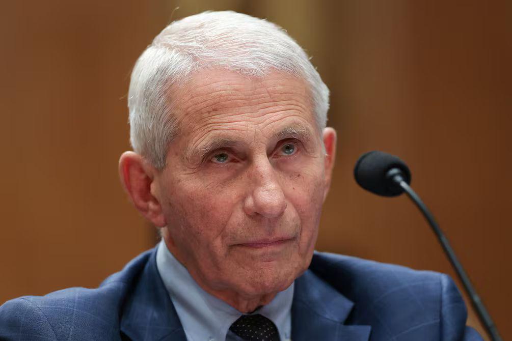 Anthony Fauci invoca la Quinta Enmienda ante comité del Senado