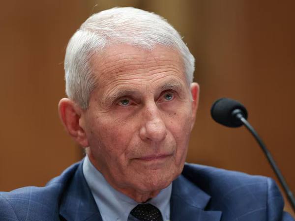 Anthony Fauci invoca la Quinta Enmienda ante comité del Senado