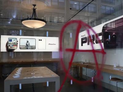 Apple Store en Lille: iPhone robados quedaron desactivados