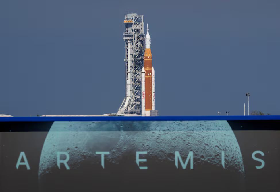 Artemis III: NASA ensayará acoplamiento con SpaceX y Blue Origin en 2027