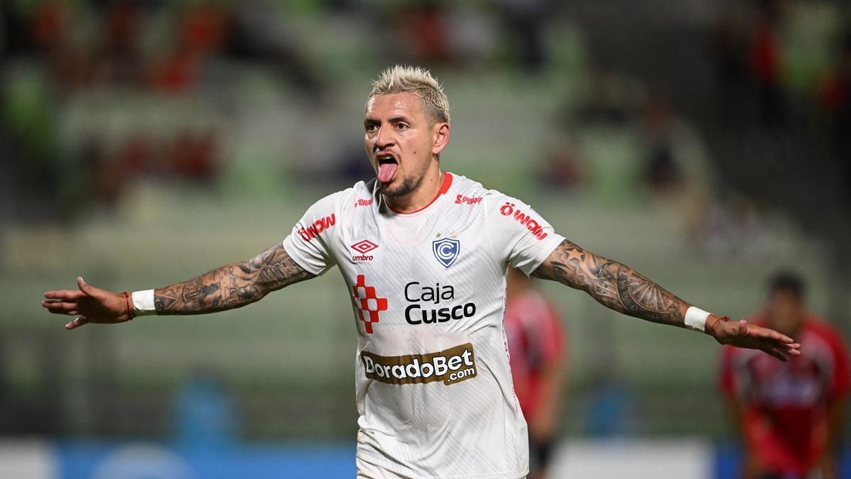 Carlos Garcés busca nacionalizarse peruano para jugar en Perú