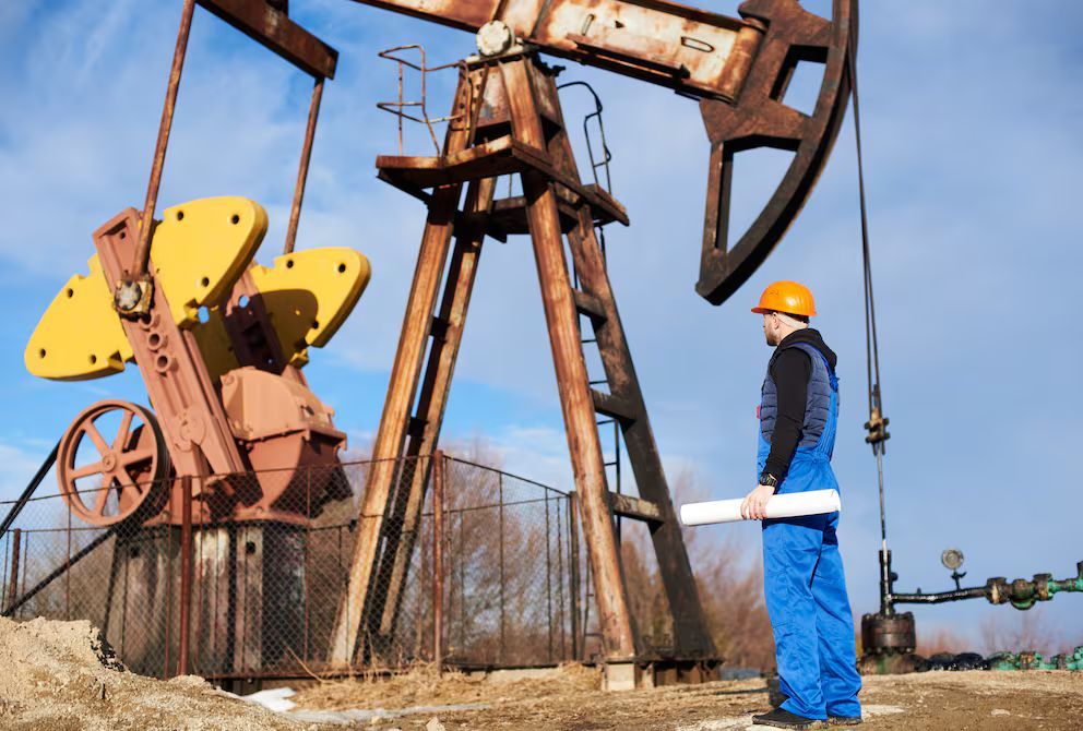 China plantea aumentar crudo, gas y oleoductos hasta 2030