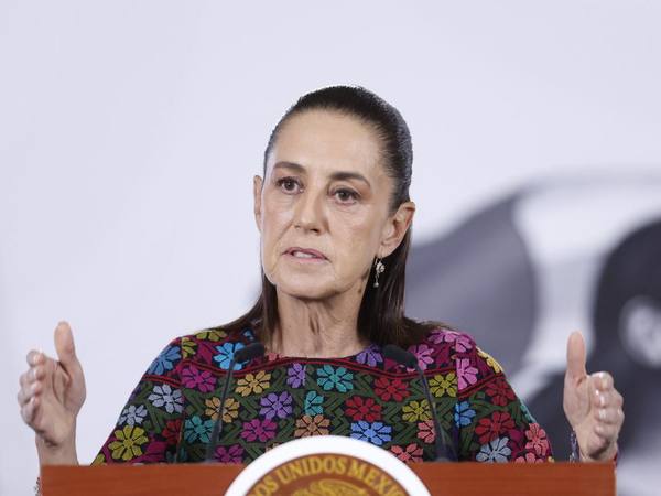 Claudia Sheinbaum descarta reanudar vínculos con Ecuador