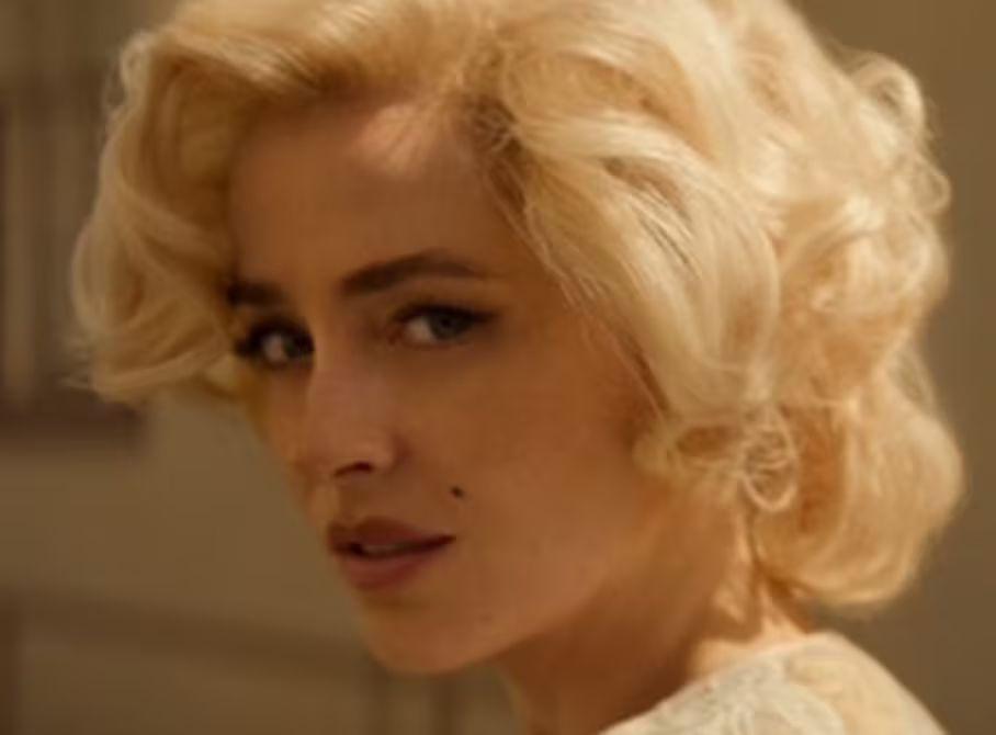 Dakota Johnson como Marilyn Monroe en el cortometraje Flesh Impact