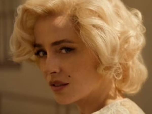 Dakota Johnson como Marilyn Monroe en el cortometraje Flesh Impact