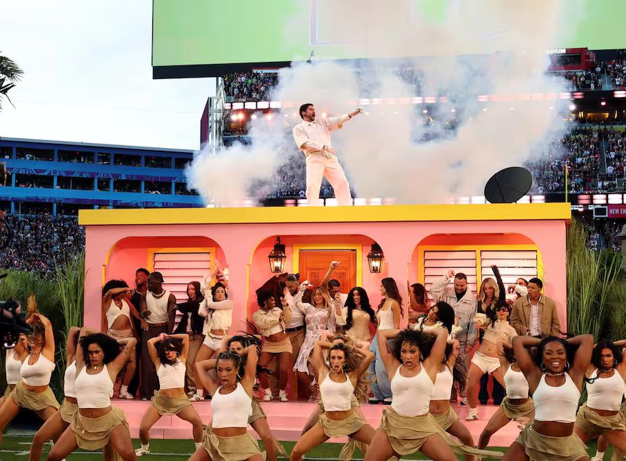Demanda por la “casita de Bad Bunny”: pide 6 millones de dólares