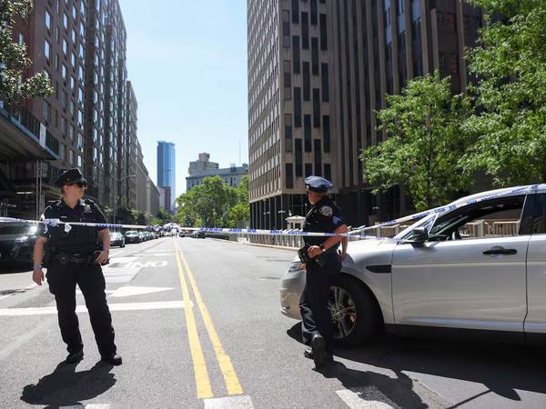 Detenido por incendio frente a Federal Plaza en Nueva York