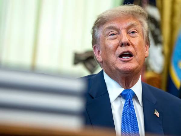 Donald Trump ordena espaciar vacunas infantiles pese al sarampión