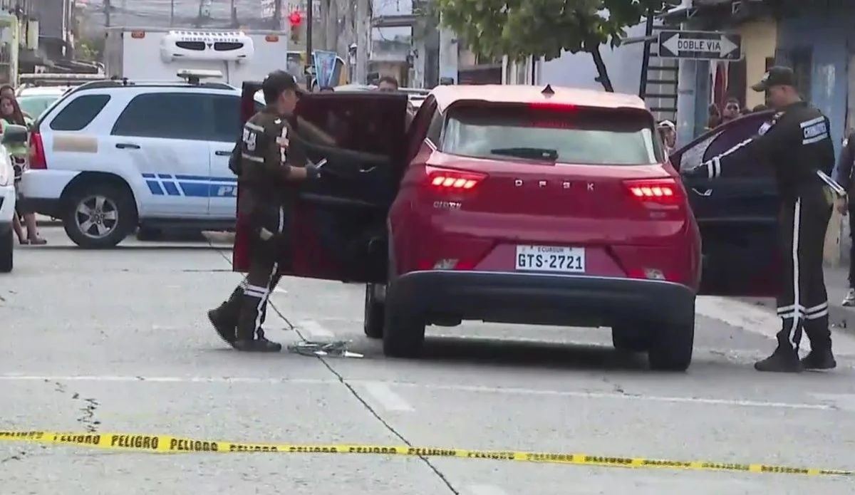 Elio Larrea: asesinan a tiros al jefe de carga portuaria en Guayaquil