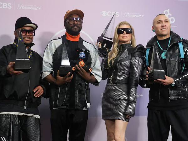 Fergie se reencuentra con Black Eyed Peas en los American Music Awards 2026