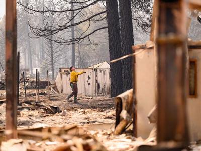 Incendios sin control desafían las primarias en Washington