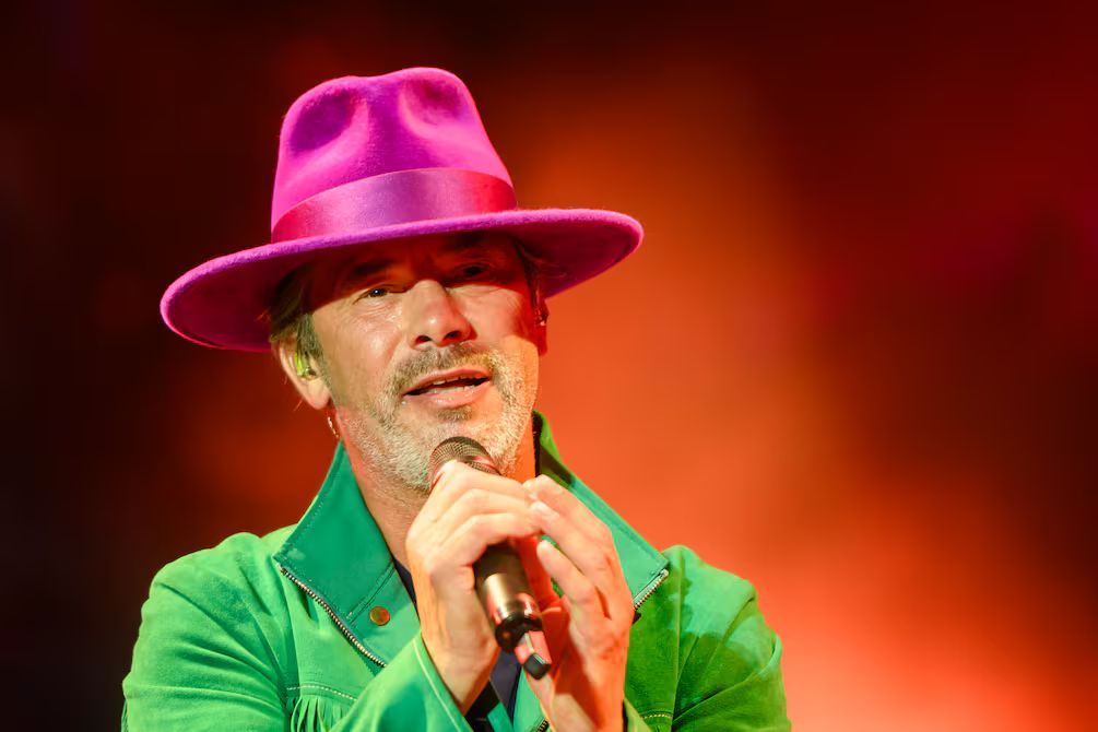 Jamiroquai dedica su único concierto en España a Los Gallardos