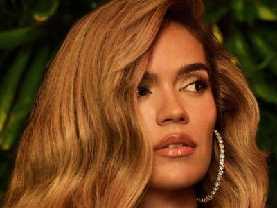 Karol G pide voto consciente en Colombia y evita apoyar candidatos