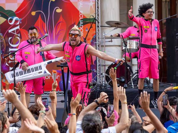 LaTorre, Papaya Dada y Machaka cantaron por Ecuador en La Mar