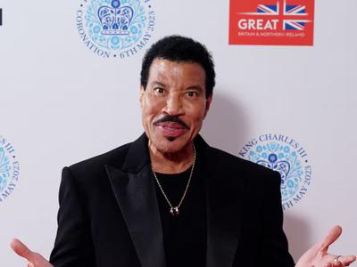 Lionel Richie: hospitalización en Minnesota durante el concierto