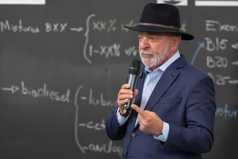 Lula acusa a EE.UU. de “pirata” por tasa en Ormuz