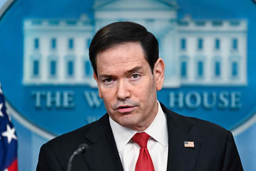 Marco Rubio ofrece “nueva relación” con Cuba en mensaje en video