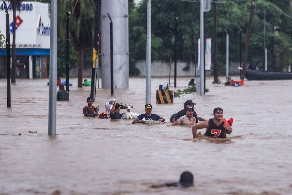 México alerta por ciclón tropical Uno a 105 km de Reynosa