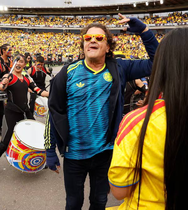 Morat, Carlos Vives y Camilo animan el show en el partido Colombia