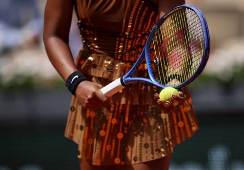 Naomi Osaka en Roland Garros: lentejuelas y tul con Nike