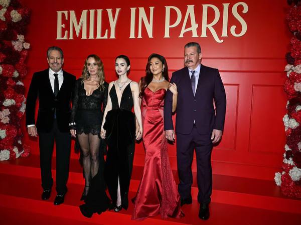 Netflix confirma el final de Emily in Paris con su sexta temporada