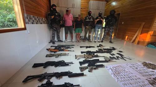 Operativo en Jama: arsenal y dos detenidos ligados a “Gato Farfán”