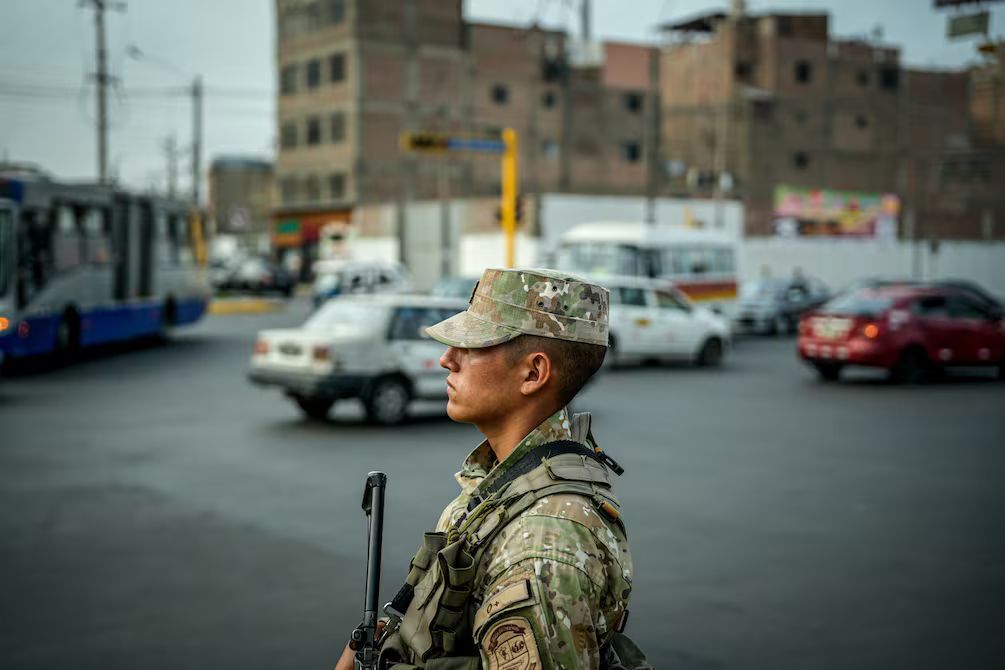 Perú reforzará sus fronteras con militarización de puestos clave