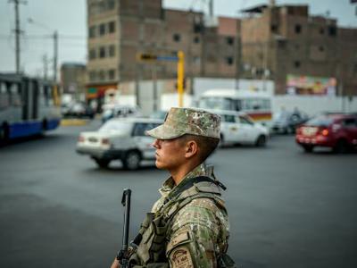 Perú reforzará sus fronteras con militarización de puestos clave