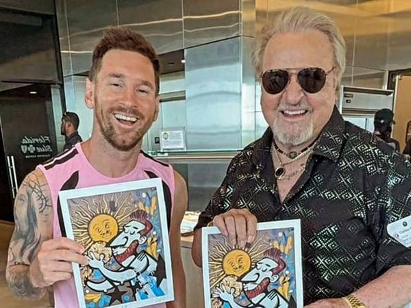 Quico y Messi: el regalo de Carlos Villagrán en Miami
