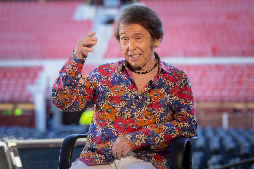 Raphaelísimo: Raphael inicia gira española y prepara álbum homenaje a México