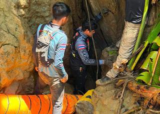 Rescate en Laos: 7 atrapados en Long Chaeng bajo lodo