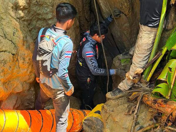 Rescate en Laos: 7 atrapados en Long Chaeng bajo lodo
