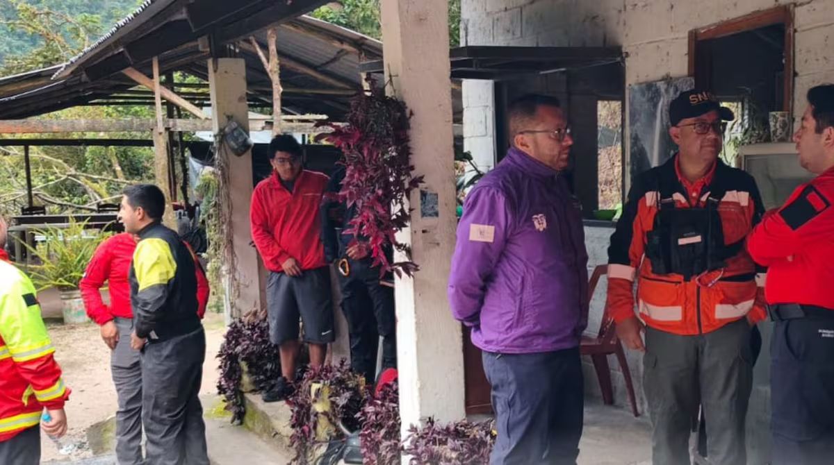 Río Machay en Baños: dos extraviados y 12 heridos tras arrastre
