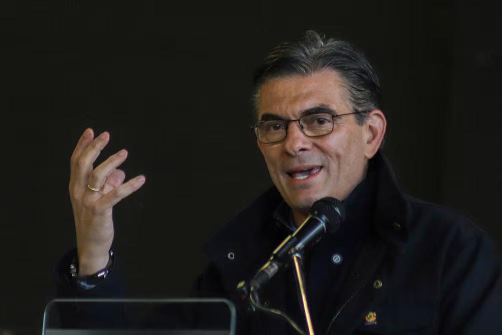 Rodrigo Paz negocia con el FMI 5.000 millones para proyectos