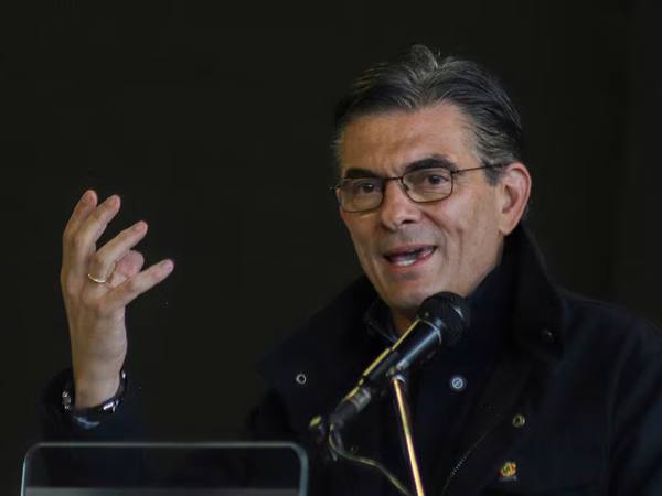 Rodrigo Paz negocia con el FMI 5.000 millones para proyectos