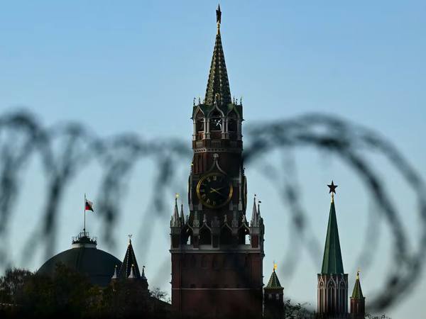Rusia otorgó más de 1.100 visados “antiwoke” en 2025