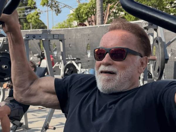 Schwarzenegger a sus 79: el hábito de fitness que sigue
