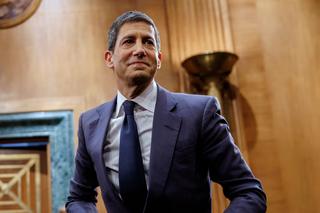 Senado confirma a Kevin Warsh como presidente de la Reserva Federal