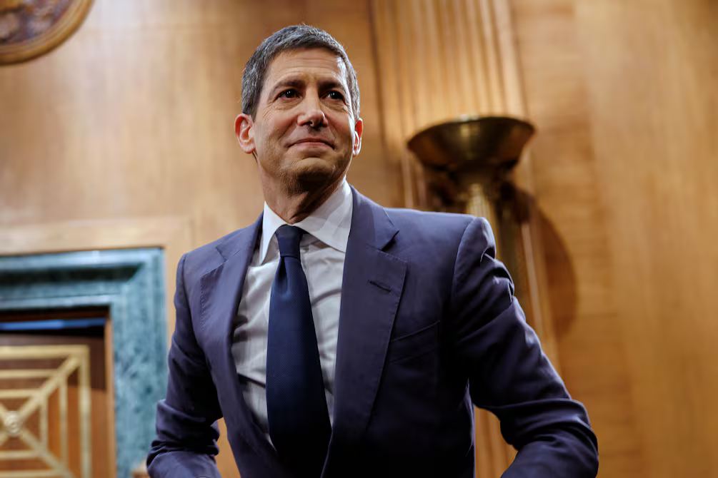 Senado confirma a Kevin Warsh como presidente de la Reserva Federal