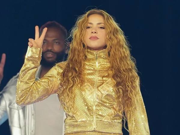 Shakira: alertan por videos falsos de inversión en Ecuador