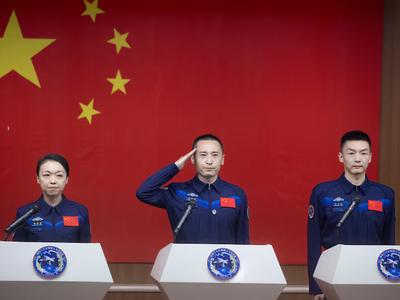 Shenzhou-23: Hong Kong, un año en órbita y experimentos lunares