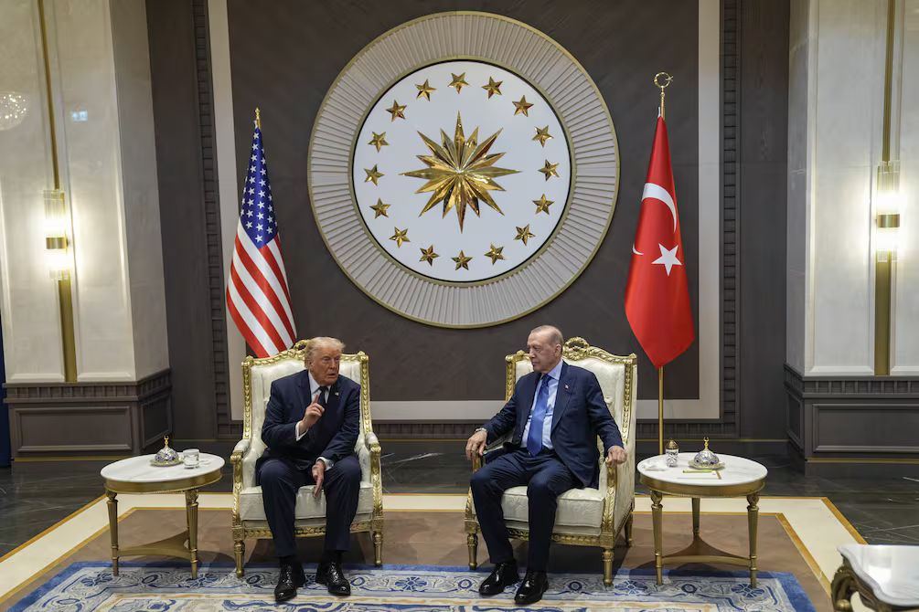 Trump asegura que considerará la venta de cazas F-35 a Turquía