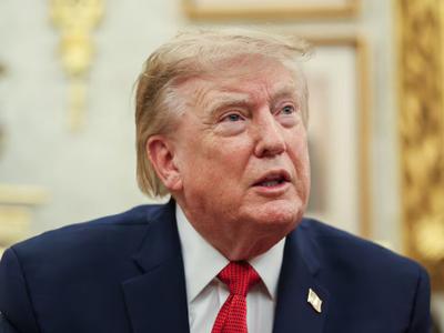 Trump pausa aranceles del 50% a Canadá por tres días tras acuerdo