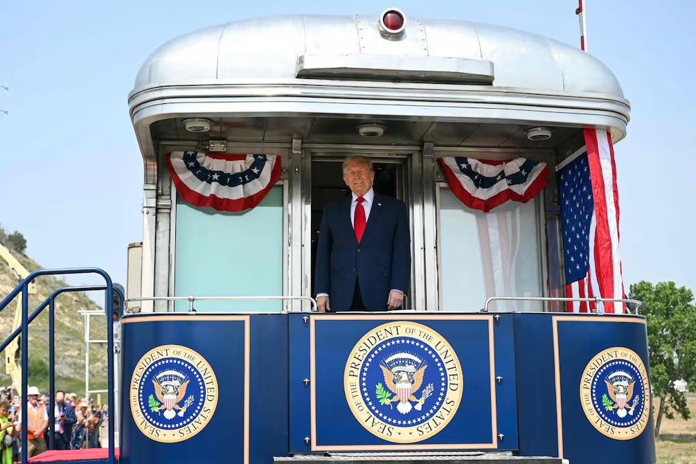 Trump viaja al Monte Rushmore por el 250 aniversario de EE. UU.